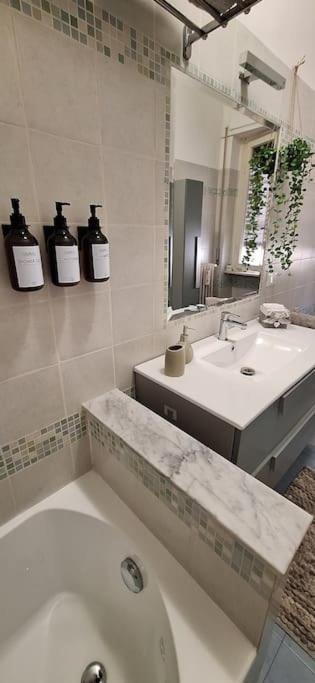 ליבורנו Faby & Fra Apartments מראה חיצוני תמונה